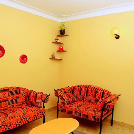Palm Star Motel Fort Portal Kültér fotó