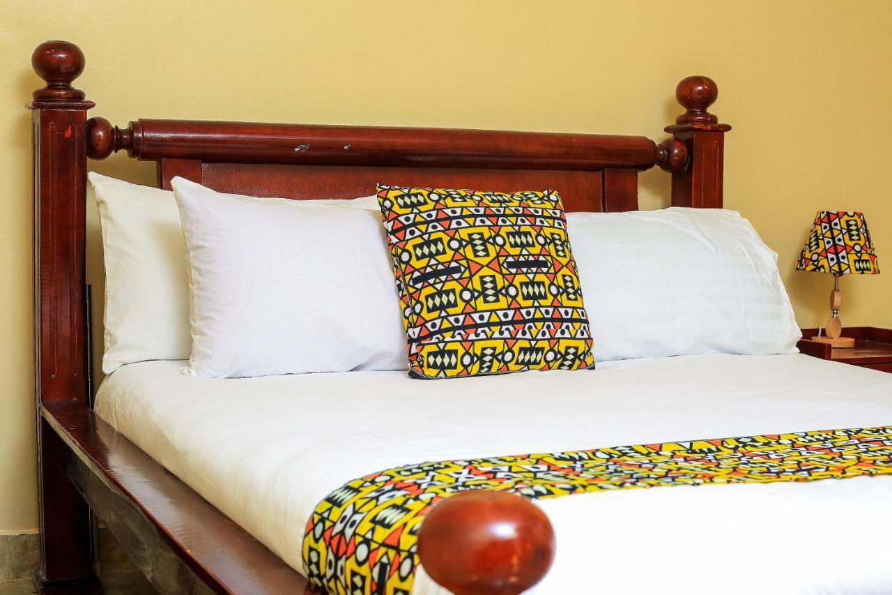 Palm Star Motel Fort Portal Kültér fotó