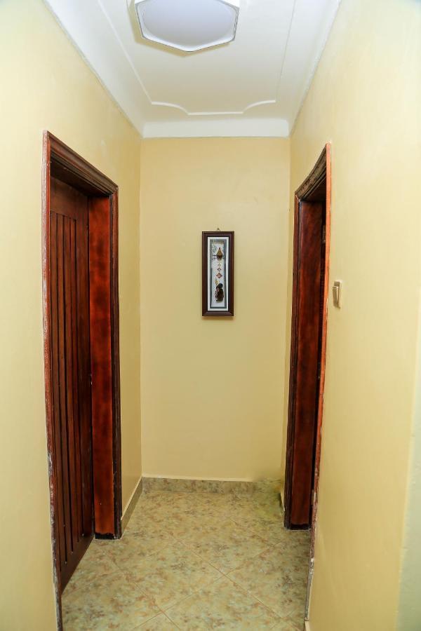 Palm Star Motel Fort Portal Kültér fotó