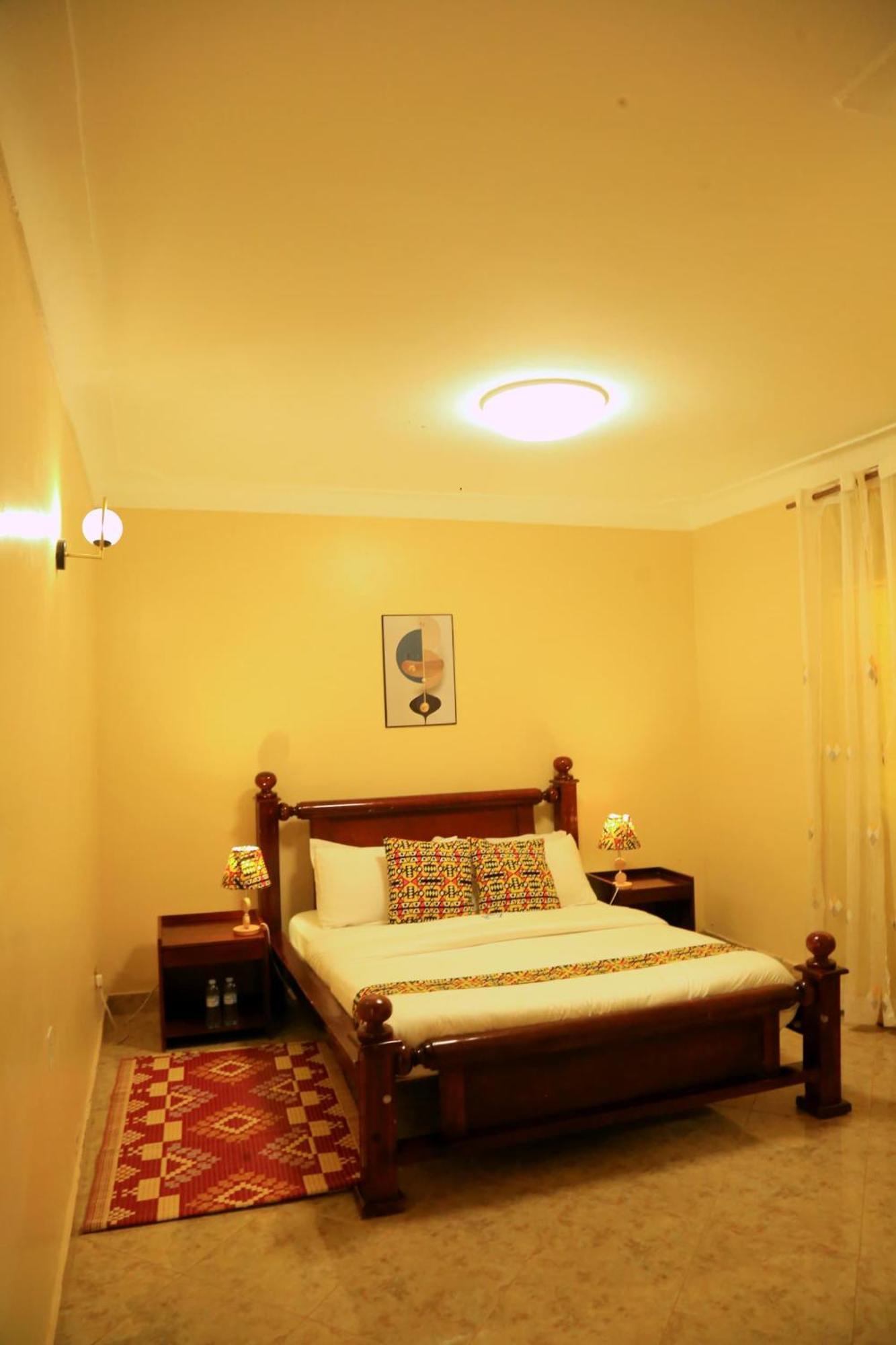 Palm Star Motel Fort Portal Kültér fotó